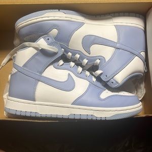 Women dunks high
